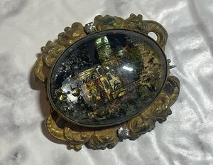 Antike viktorianische umgekehrt bemalte Glasbrosche Anstecknadel Messing Schloss Cabochon Verschluss - Bild 1 von 7