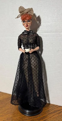 Barbie I Love Lucy 2002 - Episodio 114 'L.A. Por fin’ - #B1078 - Completo Foto 1 de 4