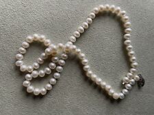 Vintage 40s Single strand 17” long uniform 6 mm Japanese cultured pearl necklace