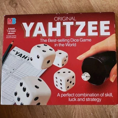 Original Yahtzee Dice Game by MB Games Vintage 1982 (8yrs+)  Complete  - Image 1 of 3