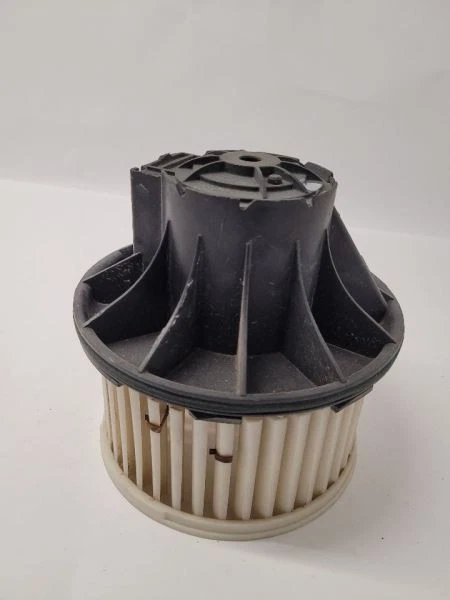 Motor soplador trasero Chevrolet Tahoe 2000-2006 12475857 00-06       Foto 1 de 4