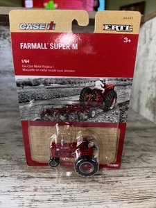 1/64 Scale Farmall Super M Narrow Front Tractor Die-cast Ertl - Picture 1 of 6