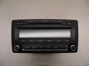 Skoda Octavia II 1Z Einbauradio Radio Autoradio CD MP3 Spieler 1Z0035161G o Code - Bild 1 von 6