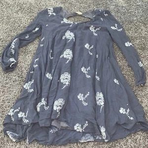 Altar’d State Gr. Small fließendes weiches Kleid mit Taschen bläulich grau langarm - Bild 1 von 6