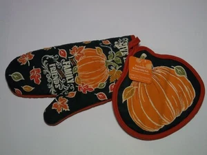 Orange & Black Fall Holiday Pot Holder and Oven Mitt Set Pumpkin Thanksgiving - Picture 1 of 7