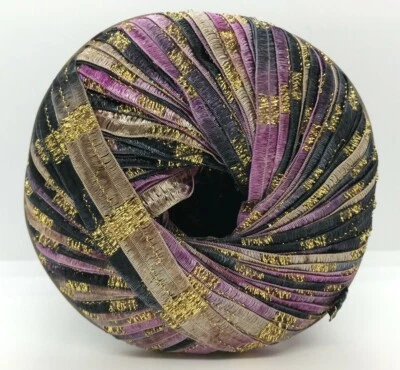 Hilo de cinta brillante Memento Royale Berlini #134 negro ciruela dorado metálico 3/8" w Foto 1 de 4