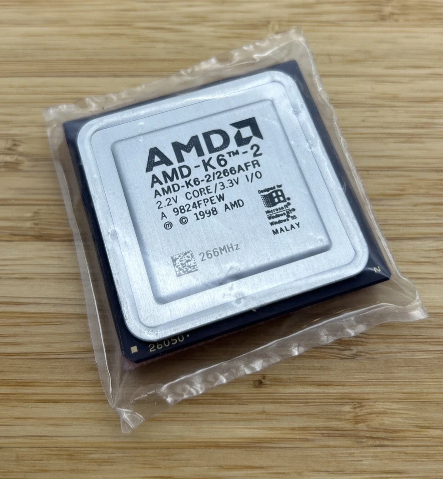 266mhz AMD-K6-2 266AFR 66 Bus CPU Super Socket 7 -2.2v core 3.3v K6-II Vintage - Image 1 of 4