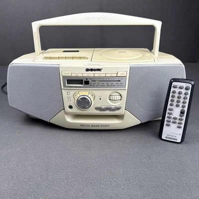 索尼 CFD-V35 Mega Bass Boombox 收音机 CD 磁带播放器 遥控工作 象牙色 — 第 1/4 张图片