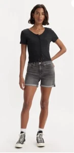 Pantaloncini donna Levi's lunghezza media taglia 29 - chiusura zip - Foto 1 di 6