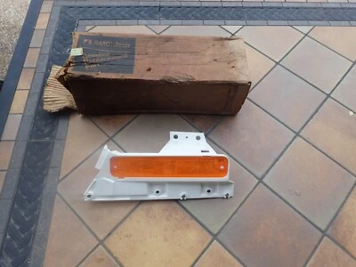 Conjunto de luces marcadoras laterales para parachoques delantero AMC Jeep 1983-84, izquierda, ¡nuevo! 8935009393 Foto 1 de 4