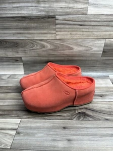 Amazing women’s UGG  sleepers  Size 5 EXCELLENT CONDITION - Picture 1 of 7