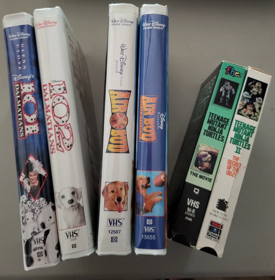 101/102 Dalmatians, Air Bud 1 & 2, Ninja Turtles 1 & 2 (VHS, Lot of 6) - Image 1 of 1