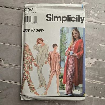 Simplicity 9250 Misses Pajamas Sleepwear Robe Pants Short Sewing Pattern Uncut - Image 1 of 3