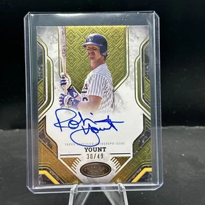 Robin Yount 2025 Topps Tier One Prime Performers Auto SN 30/49 PPA-RY - Picture 1 of 6