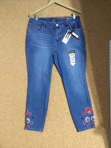 D Jeans 14 Mom Jeans Blumenstickerei Modern Fit (256) - Bild 1 von 10