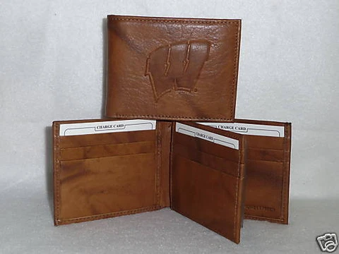 WISCONSIN BADGERS   Leather BiFold Wallet   NEW   brown 3+ Cover