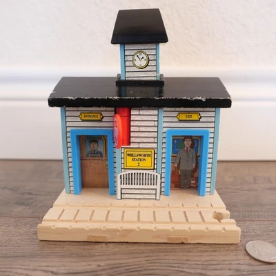 Thomas The Train Wooden Railway Wellsworth Station 2 Retired Gullane 2001  - Image 1 of 4