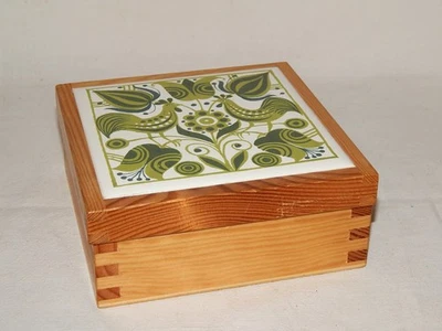 Deckeldose Holz mit Kachelbild 1960/70er Jahre - Bild 1 von 4