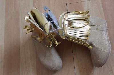 NUEVO CON ETIQUETAS NIÑAS DISNEY TALLA 7-8 ZAPATOS BOTAS POCAHONTAS Foto 1 de 3