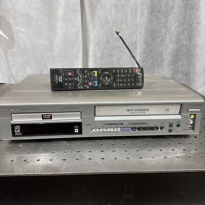 Hitachi DV-PF2U MP3 JPEG Play Back DVD DVD-R CD VCR Combo Recorder With Remote - Image 1 of 4