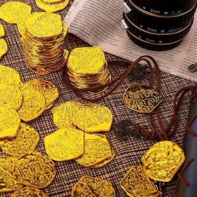 Pirate's Bounty: Yolev's 100-Piece Replica Spanish Doubloons - Plastic Pirate Co - Image 1 of 4