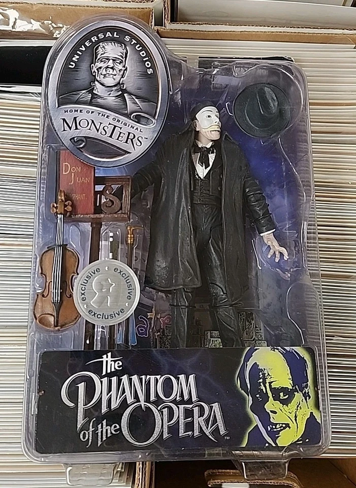 Фигурка Toys R Us Exclusive Universal Monsters The Phantom Of The Opera как новая на картонке - Изображение 1 из 1