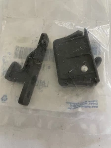 1997-2004 Corvette Center Console Latch Kit NEW GM # 10268614 - Picture 1 of 2