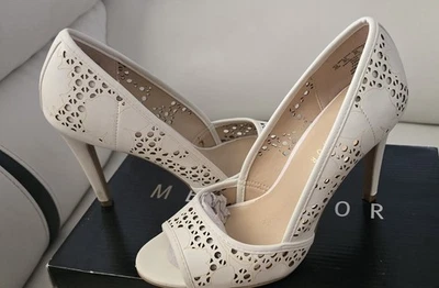 Tamanho 7.5- Sapatos femininos metáfora PIPPA 42533 de tecido branco - Imagem 1 de 4