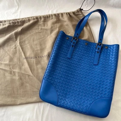 Bolso de Mano Bottega Veneta Intrecciato Cuero Azul Sin Usar Foto 1 de 4