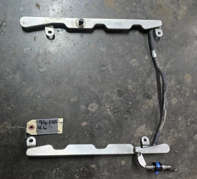 2009-2010 Ford F150 Pickup Truck Fuel Injection Rail 4.6 4.6L 9L3E-9F792-DB - Image 1 of 4