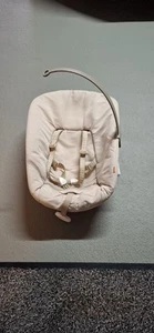 Stokke Tripp Trapp Newborn Set Mit Spielzeughalter, guter Zustand, gewaschen - Bild 1 von 3