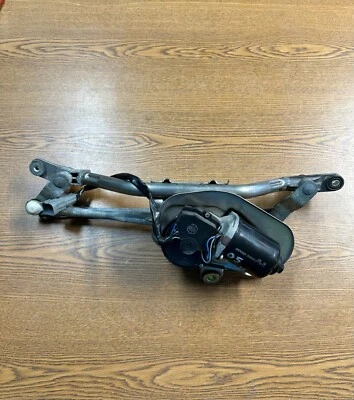 2003-2013 Maserati Quattroporte Front Windshield Wiper Linkage Arm W/ Motor OEM - Image 1 of 4