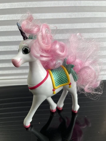 NICKELODEON NELLA THE PRINCESS KNIGHT STYLE ME TRINKET UNICORN FIGURE ONLY Cover