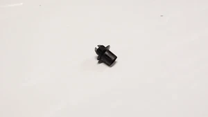 Genuine Volvo Inner Trim Plug - 9151566 - Picture 1 of 3