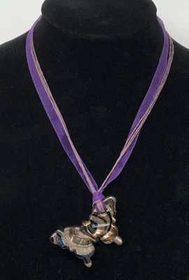 Collar colgante de vidrio dicroico mariposa artesanal hecho a mano - 17 pulgadas de largo Foto 1 de 4