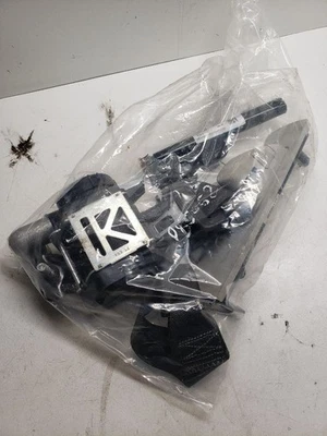 Seat Belt Front Bucket Energi SE Plug In Driver Fits 13-16 FUSION 1404893 - Image 1 of 4