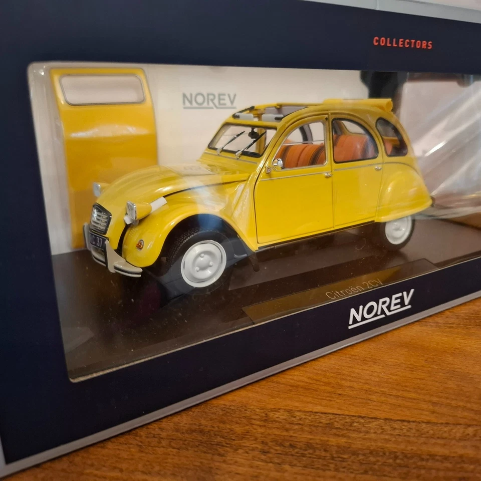 CITROEN 2CV 6 club jaune mimosa de 1979 NOREV 1/18e ref 181496 - Photo 1/4