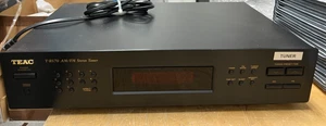 TEAC T-R670 AM/FM Stereo Tuner - Tested - Picture 1 of 2