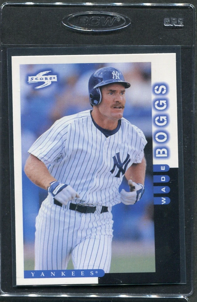 1998 Score Wade Boggs #221 Yankees - Image 1 of 1