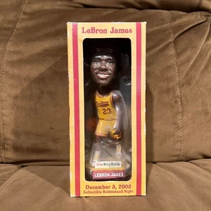 Lebron James Bobblehead - December 3, 2008 Cavaliers vs Knicks by Keybank - Picture 1 of 4