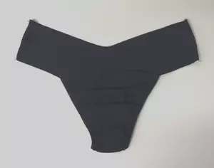 Hanky Panky XS X-SMALL BreatheSoft Natural Rise Thong NWOT Black - Picture 1 of 5