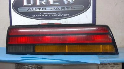 *CRACKED SEE PIC* Tail Light PONTIAC FIREBIRD Right 86 87 88 89 90 91 92 RH REAR - Image 1 of 3