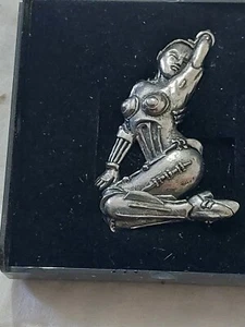 Maria Roboter Pin Abzeichen METROPOLIS Fritz Lang 1926 - Zwangsgalerie - Bild 1 von 5