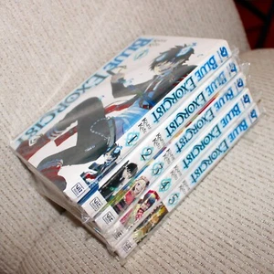 Posiblemente Nuevo BLUE EXORCIST Inglés Japonés Manga Libro Lote Volúmenes 1-5 - Imagen 1 de 4
