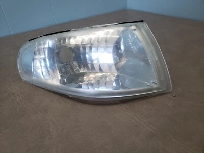 Luz de luz de señal de giro para pasajero derecho Ford Mustang 1994 1995 1996 1997 1998 Foto 1 de 4