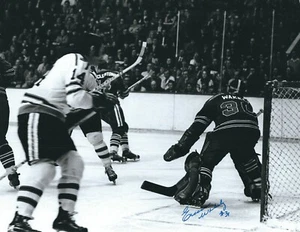 Signed 8x10 ERNIE WAKELY 8X10 St Louis Blues Photo - COA - Picture 1 of 1