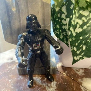 1995 Star Wars Power of The Force Darth Vader Action Figure GREAT! - Picture 1 of 9