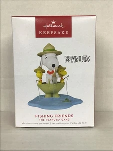 FISHING FRIENDS ~ Cacahuetes ~ 2022 Hallmark Keepsake Ornament - Imagen 1 de 2