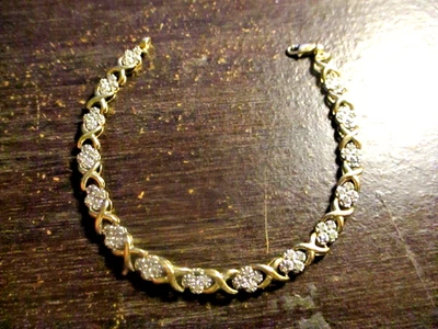 10K Gold 7" Bracelet /  marked 10K  6.2g w/ stones - Image 1 of 4