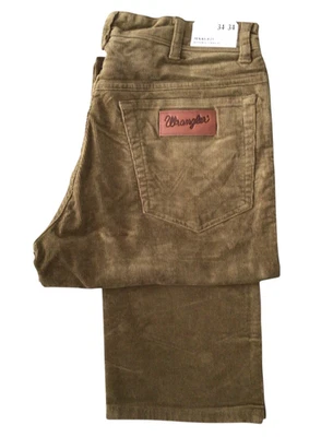 Pantalones para Hombres Wrangler Texas Pierna Recta Pana Cordón Cremallera - Marrón Canguro Foto 1 de 3